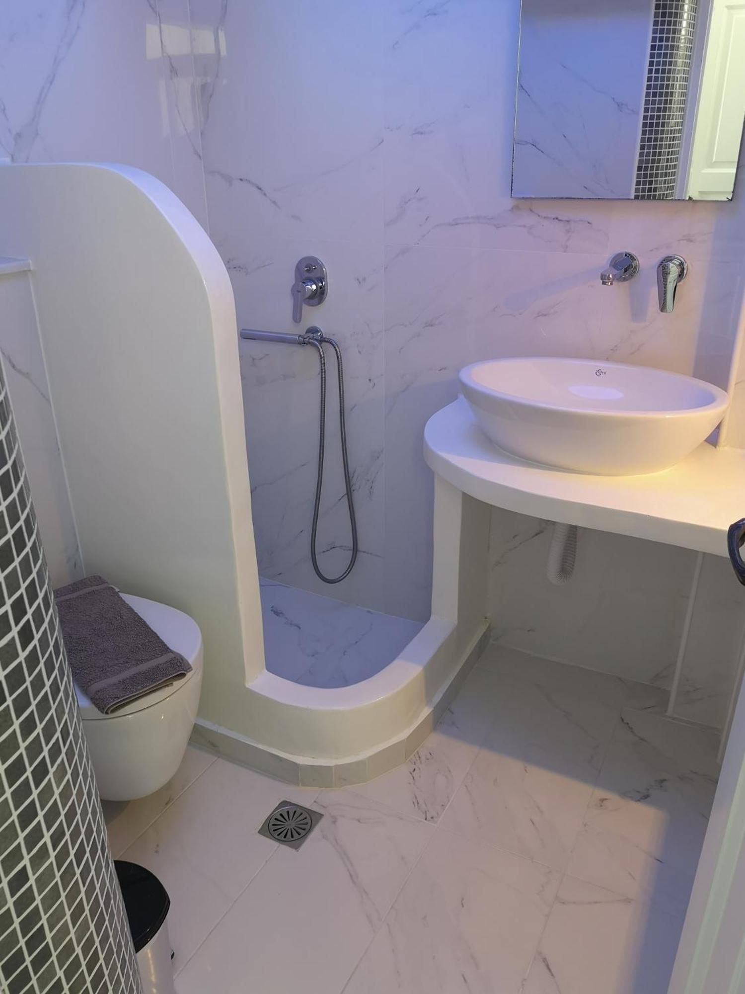 Hotel Zeus Kamári Quarto foto